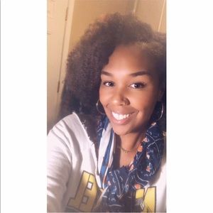 Meet your Posher, Maiya